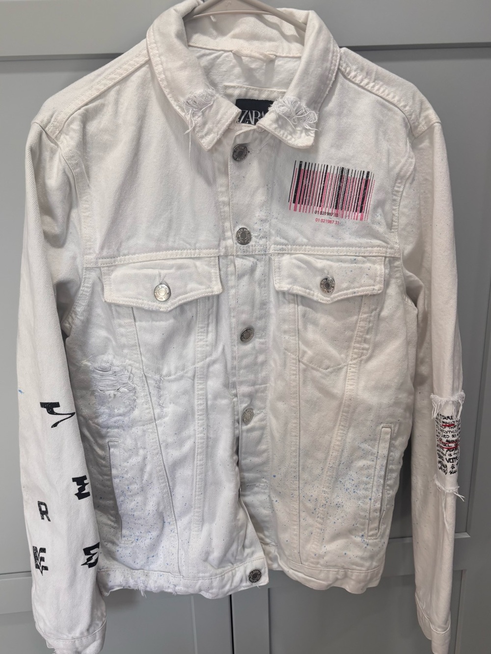 Zara graffiti print White denim jacket Oversized M